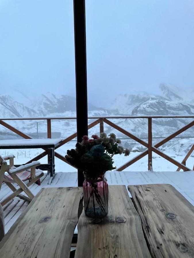 Alone Cottage Kazbegi Eksteriør billede